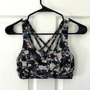 Lululemon Energy Bra Medium Support - S
